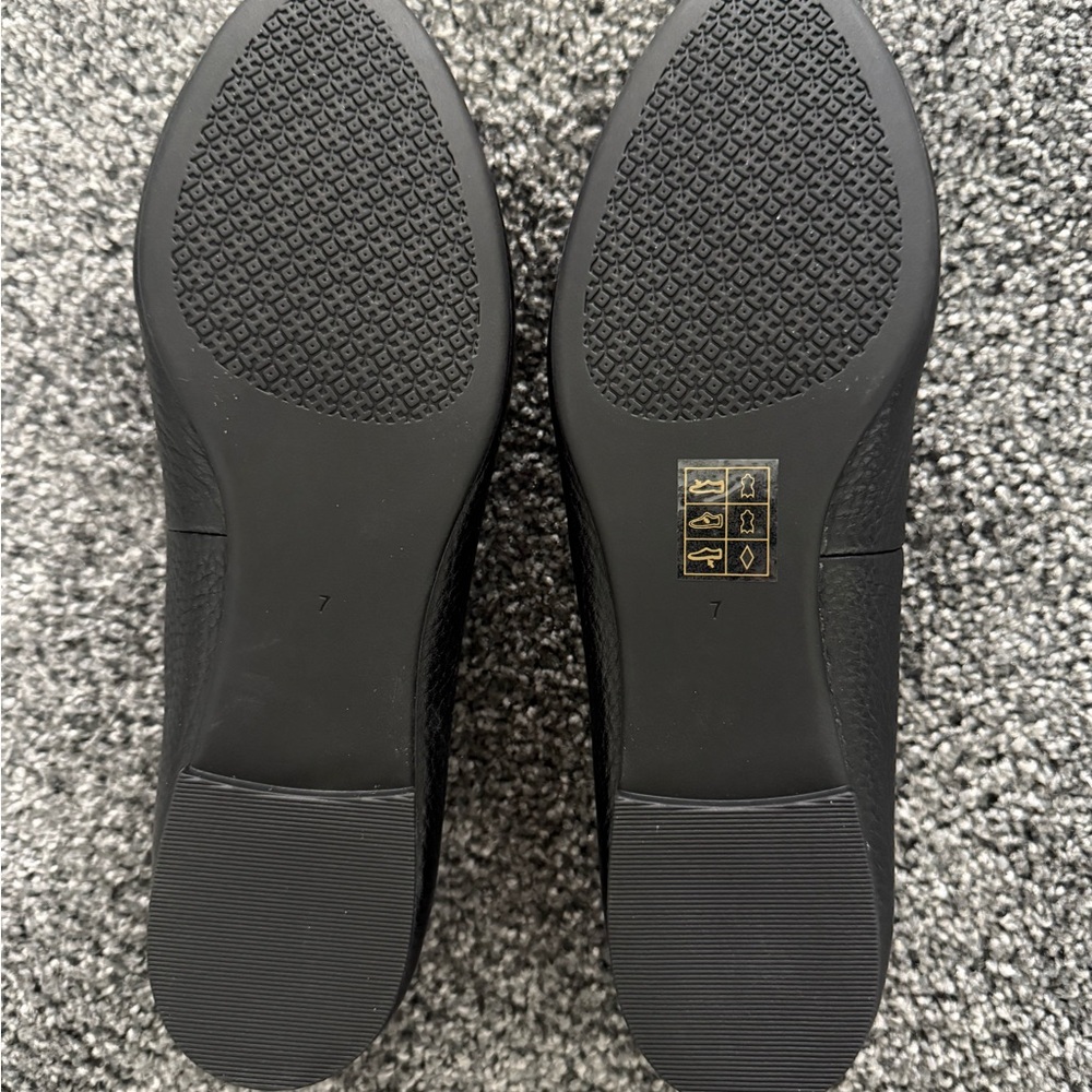 Tory Burch Black and Gold Women's Flats - Picture 4 of 7